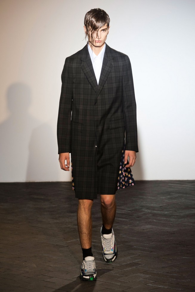 desfile-raf-simons-paris-men-verao2013-132