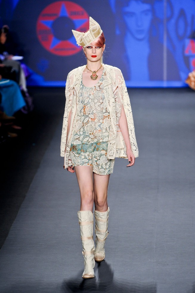 desfile-anna-sui-nova-york-verao2013-103