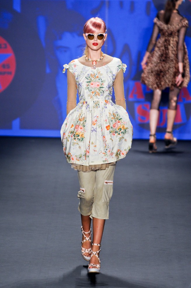 desfile-anna-sui-nova-york-verao2013-111