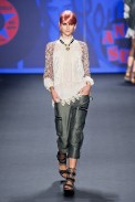 desfile-anna-sui-nova-york-verao2013-114