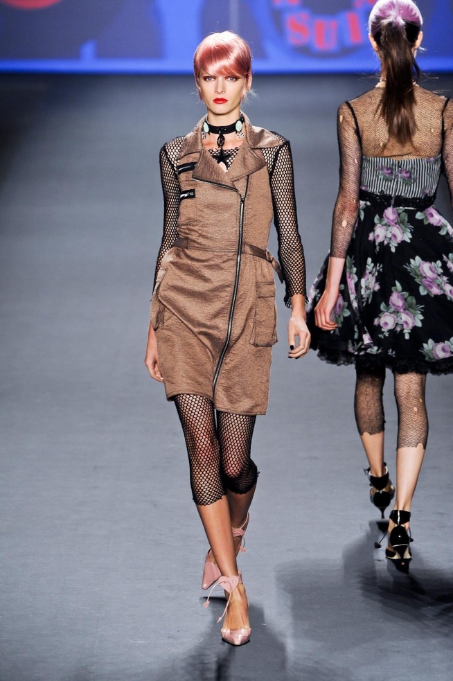 desfile-anna-sui-nova-york-verao2013-116