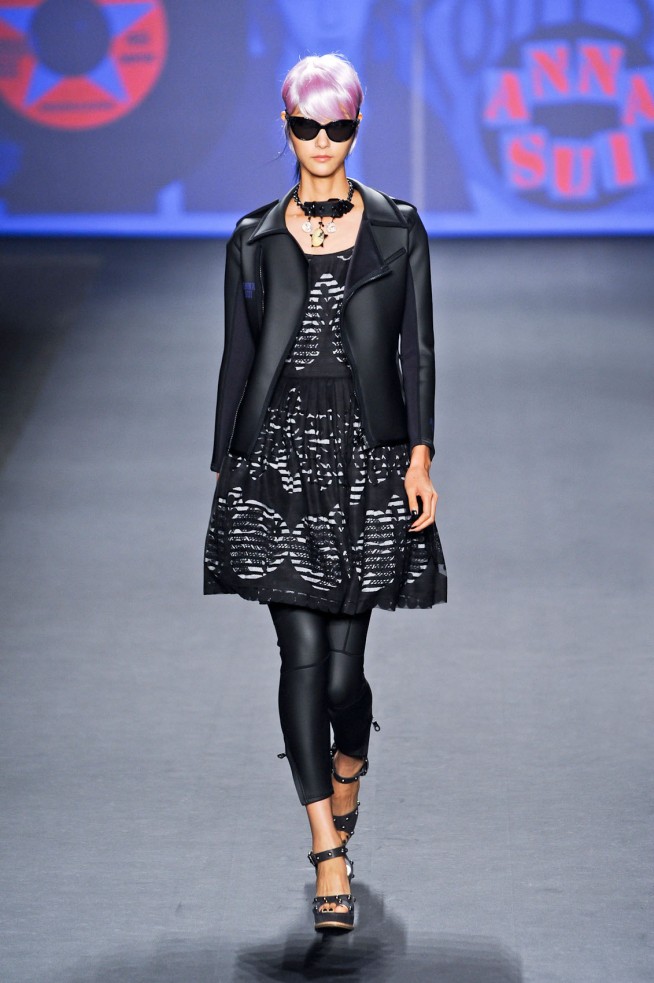 desfile-anna-sui-nova-york-verao2013-119
