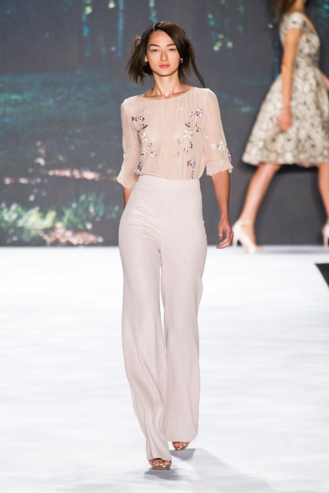 desfile-badgley-mischka-nova-york-verao2013-104