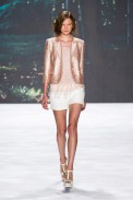 desfile-badgley-mischka-nova-york-verao2013-108