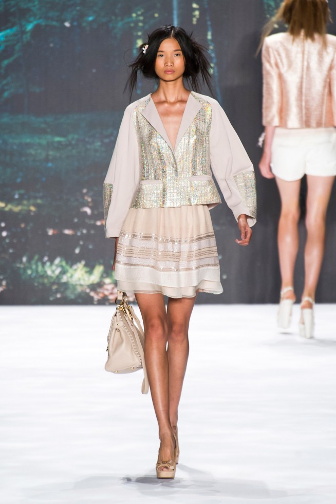desfile-badgley-mischka-nova-york-verao2013-110