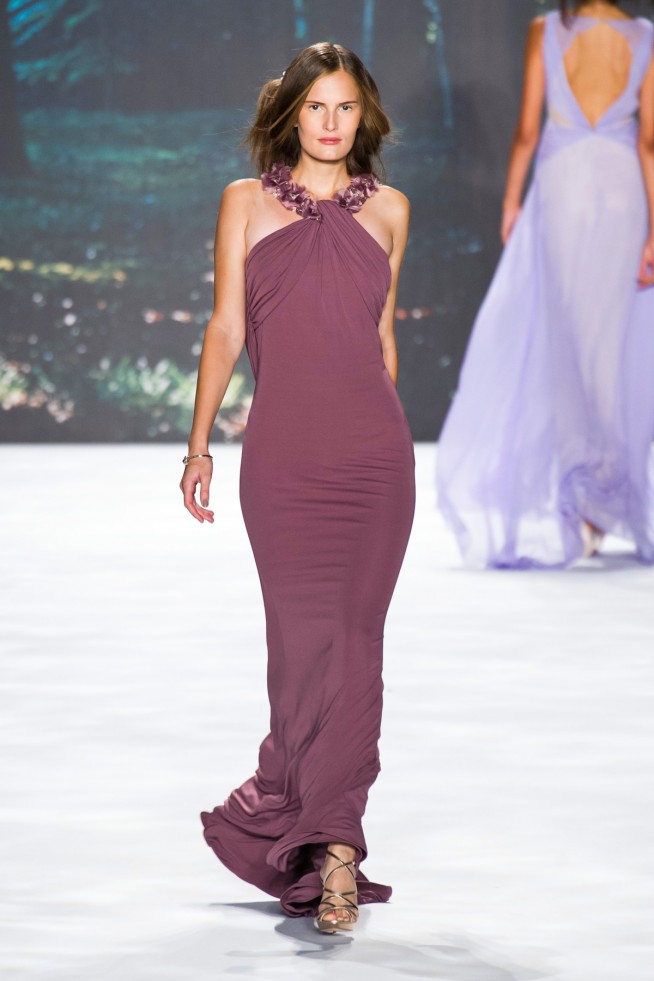 desfile-badgley-mischka-nova-york-verao2013-125