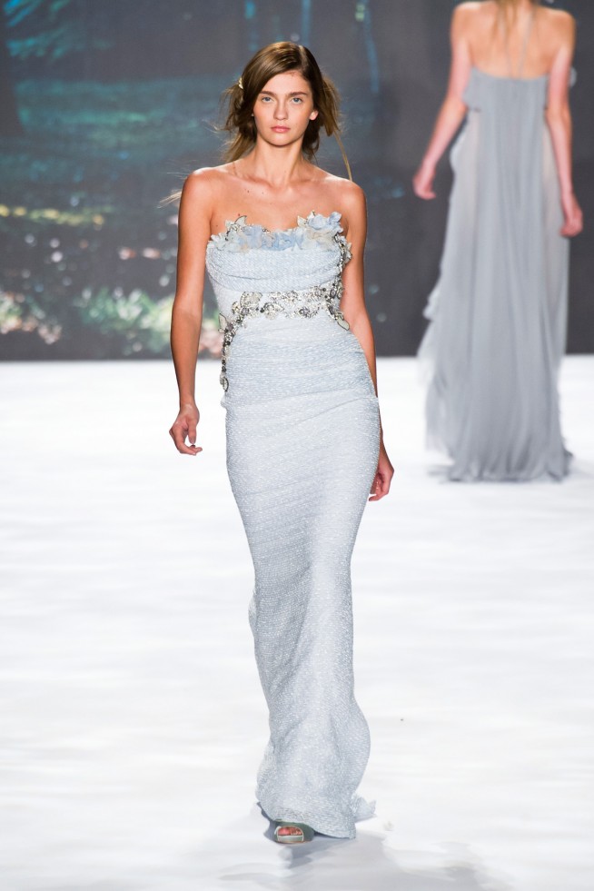 desfile-badgley-mischka-nova-york-verao2013-132