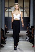 desfile-balenciaga-paris-verao2013-01