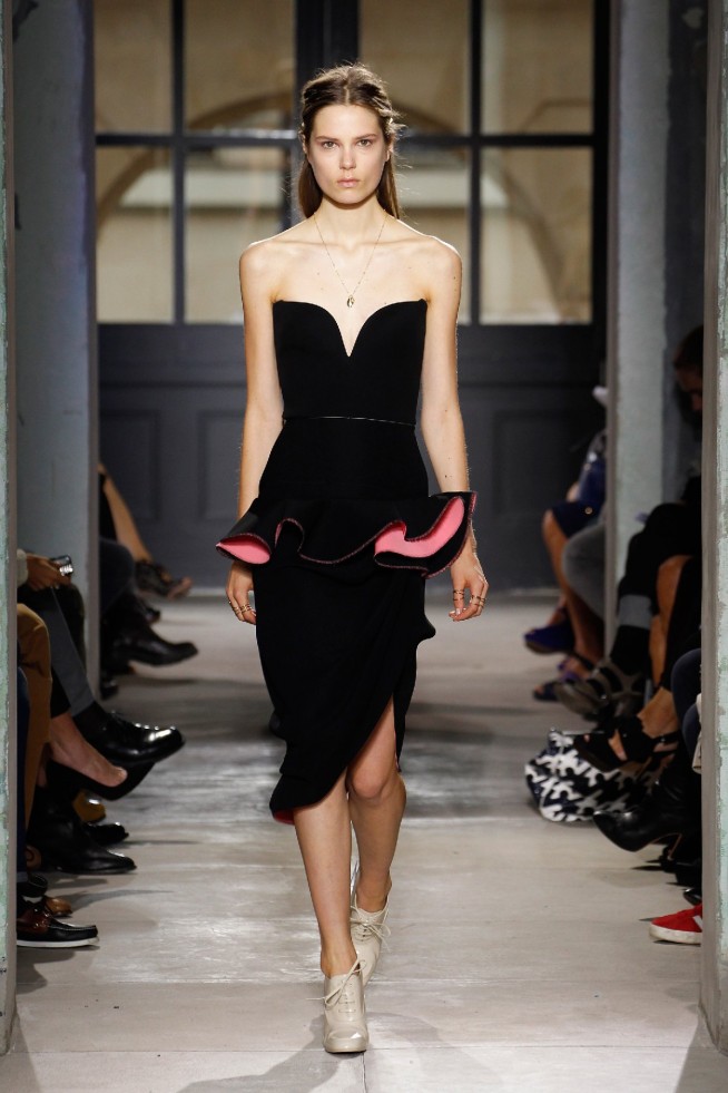 desfile-balenciaga-paris-verao2013-04