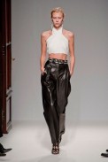 desfile-balmain-paris-verao2013-02