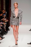 desfile-balmain-paris-verao2013-04