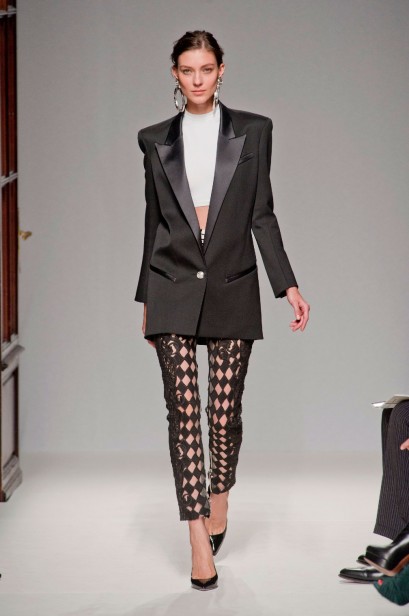 desfile-balmain-paris-verao2013-11