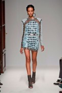 desfile-balmain-paris-verao2013-24