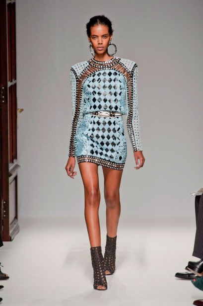 desfile-balmain-paris-verao2013-24