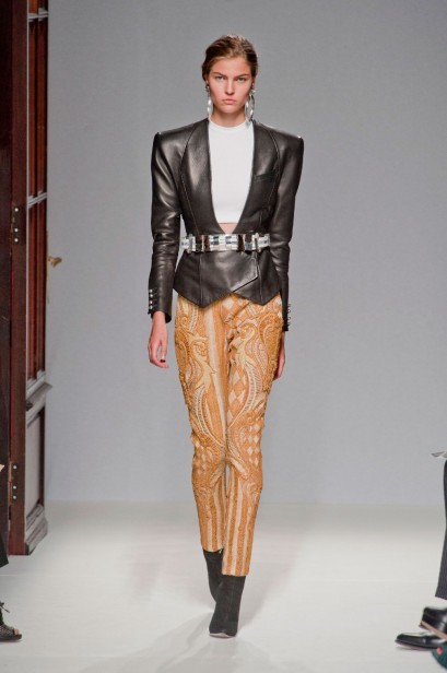 desfile-balmain-paris-verao2013-33