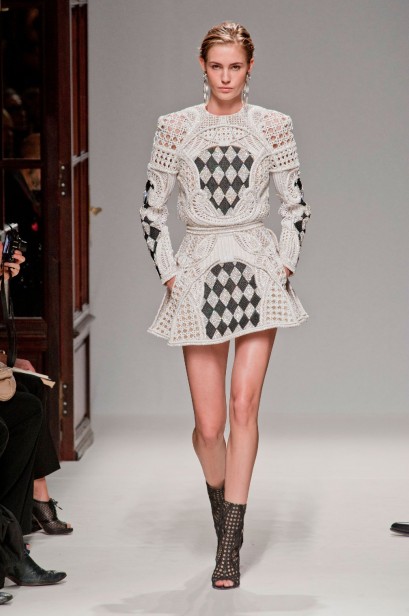 desfile-balmain-paris-verao2013-37