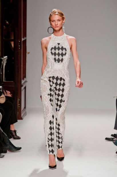 desfile-balmain-paris-verao2013-38