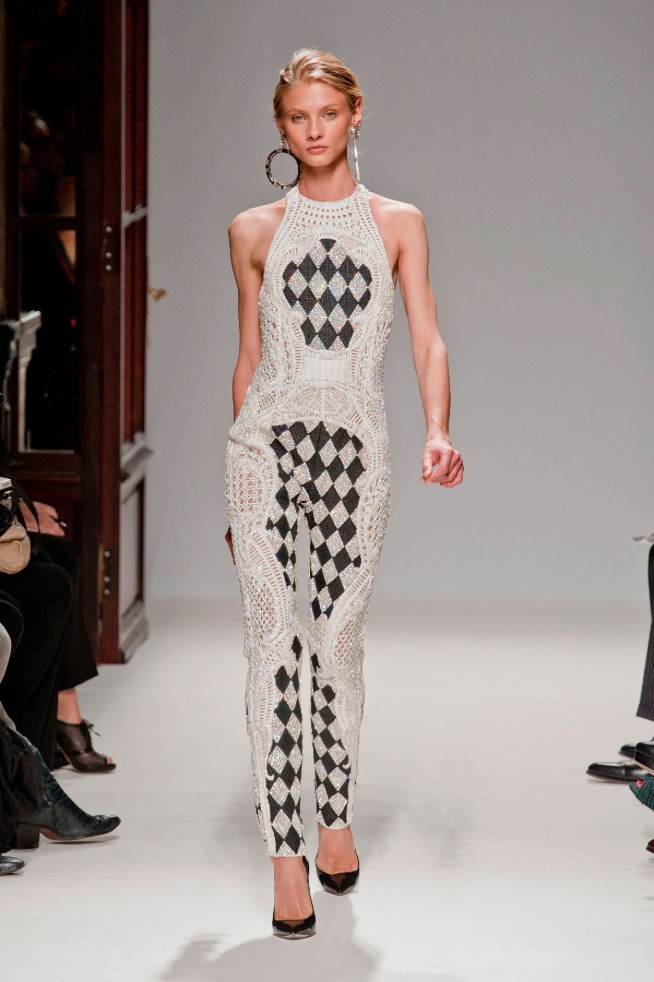 desfile-balmain-paris-verao2013-38