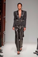 desfile-balmain-paris-verao2013-39