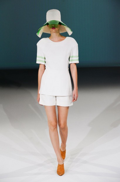 desfile-chalayan-paris-verao2013-08