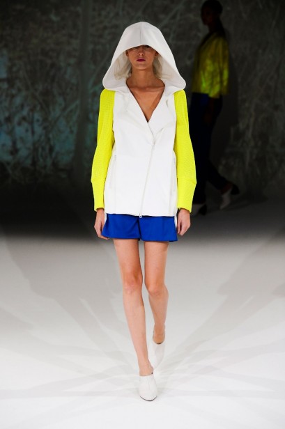 desfile-chalayan-paris-verao2013-28