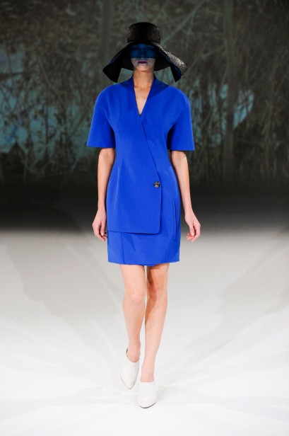 desfile-chalayan-paris-verao2013-31