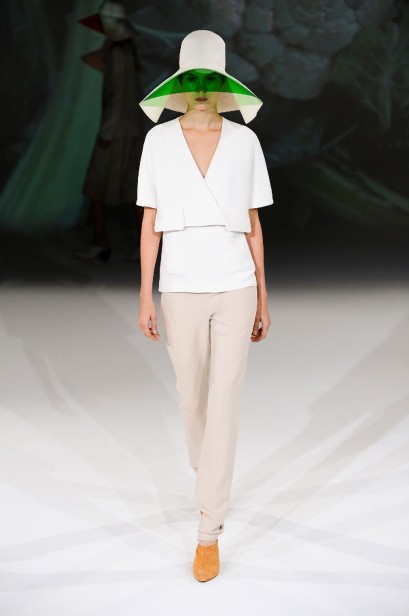 desfile-chalayan-paris-verao2013-33