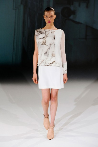 desfile-chalayan-paris-verao2013-42