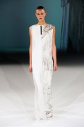 desfile-chalayan-paris-verao2013-43