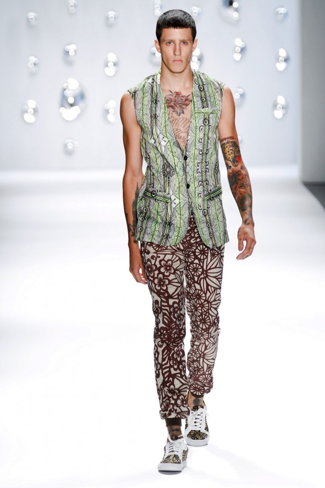 desfile-custo-barcelona-nova-york-verao2013-101