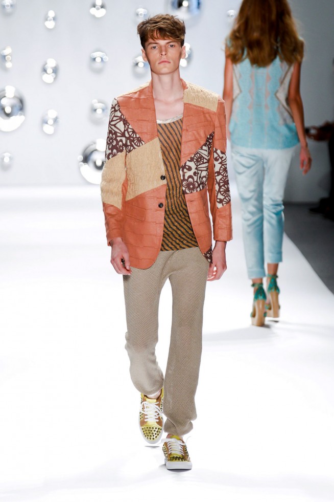 desfile-custo-barcelona-nova-york-verao2013-104