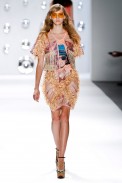 desfile-custo-barcelona-nova-york-verao2013-105