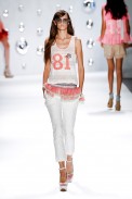 desfile-custo-barcelona-nova-york-verao2013-113