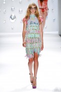 desfile-custo-barcelona-nova-york-verao2013-117