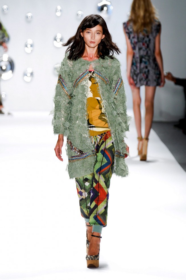 desfile-custo-barcelona-nova-york-verao2013-122