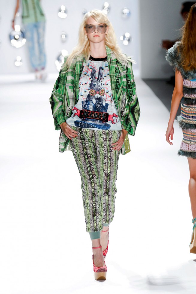 desfile-custo-barcelona-nova-york-verao2013-125
