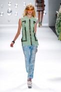 desfile-custo-barcelona-nova-york-verao2013-126