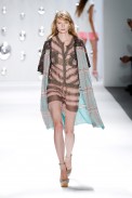 desfile-custo-barcelona-nova-york-verao2013-144