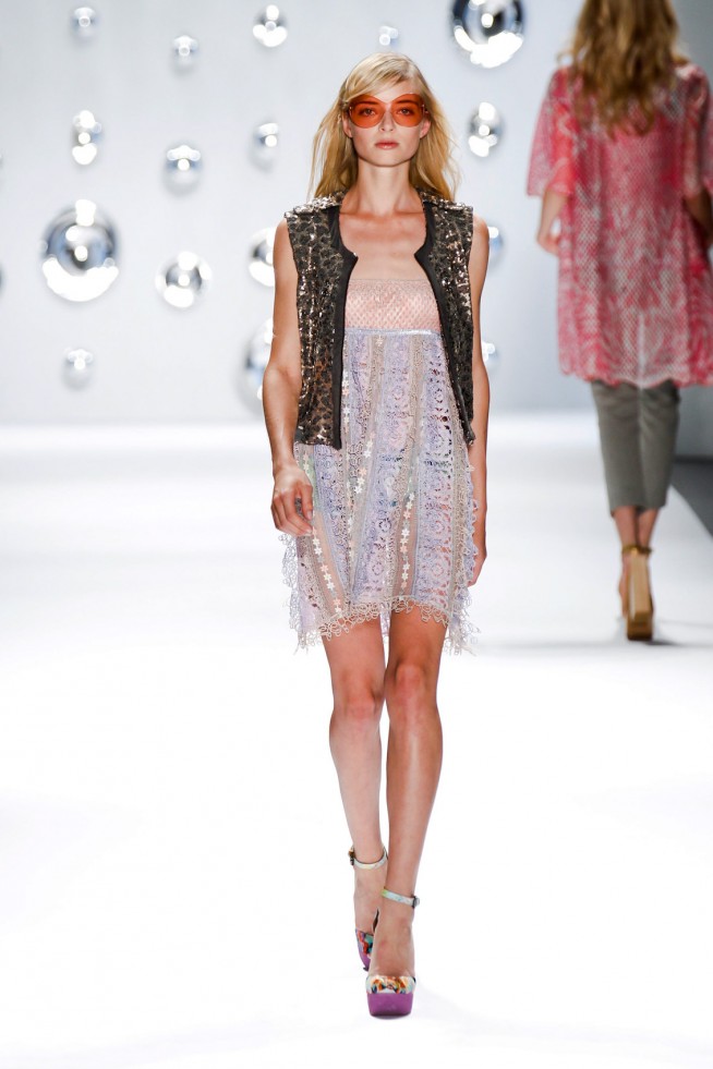 desfile-custo-barcelona-nova-york-verao2013-145