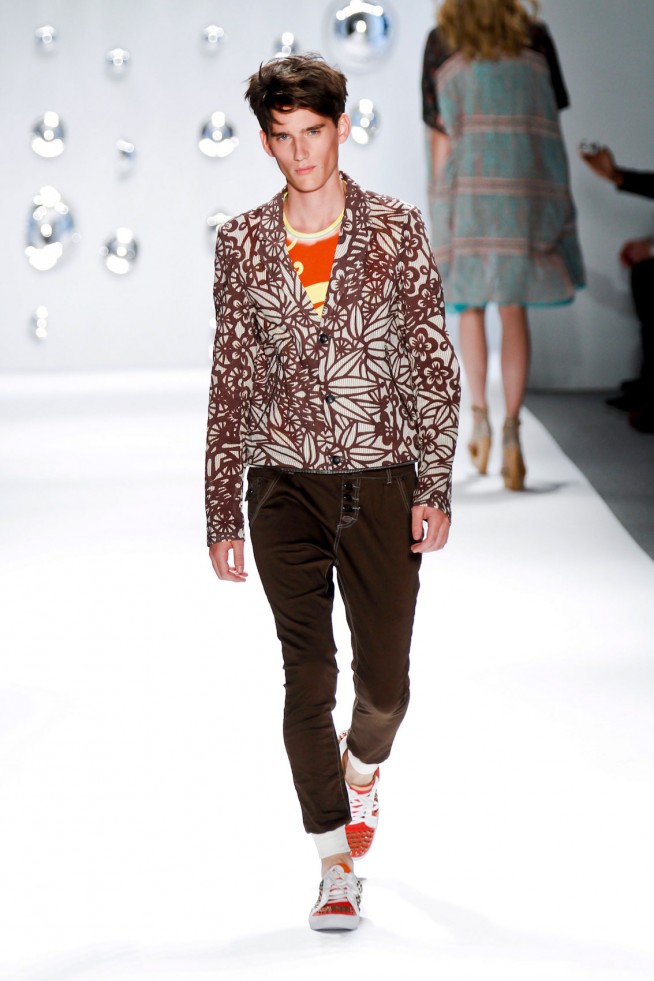 desfile-custo-barcelona-nova-york-verao2013-146