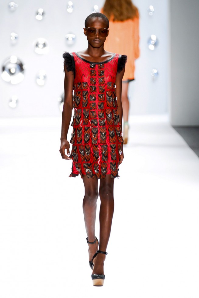 desfile-custo-barcelona-nova-york-verao2013-152