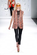 desfile-custo-barcelona-nova-york-verao2013-153