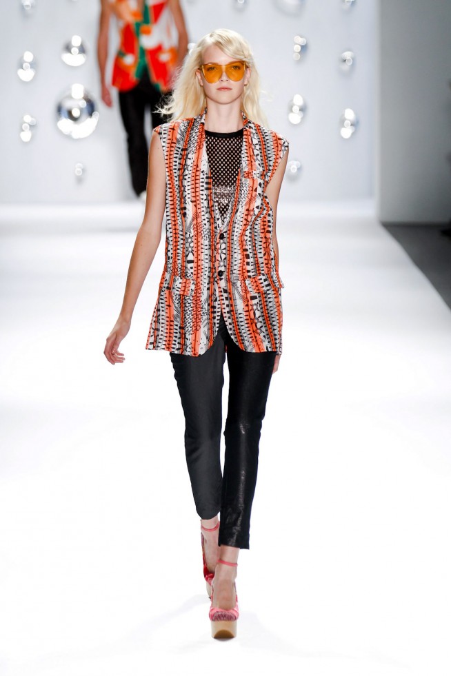 desfile-custo-barcelona-nova-york-verao2013-153