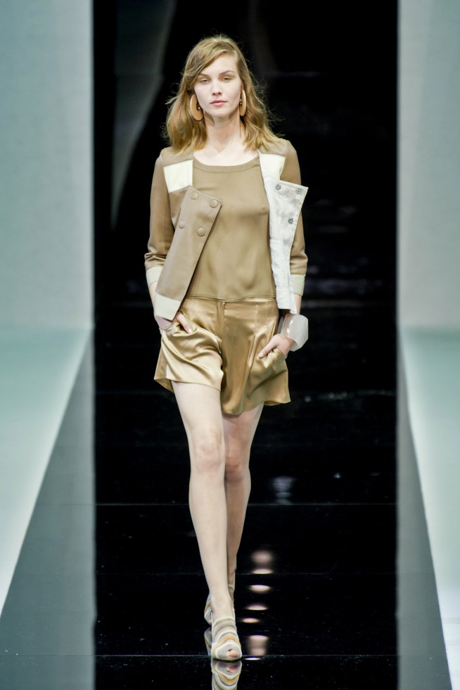 desfile-emporio-armani-milao-verao-2013-112