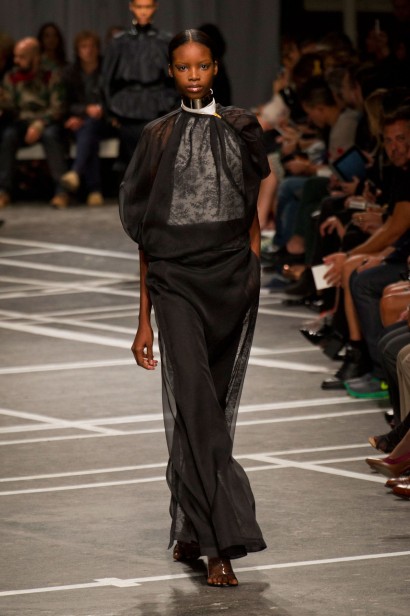 desfile-givenchy-paris-verao-2013-119