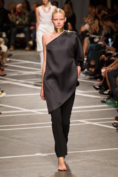 desfile-givenchy-paris-verao-2013-133