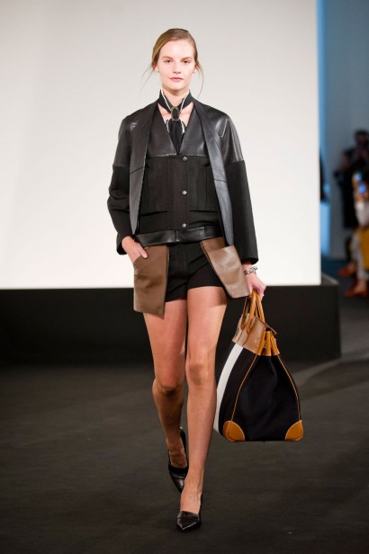 desfile-hermes-paris-verao2013-22