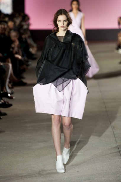 desfile-john-galliano-paris-verao2013-02
