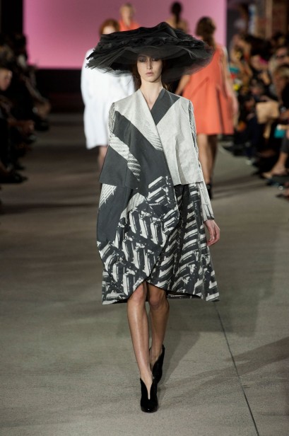 desfile-john-galliano-paris-verao2013-16