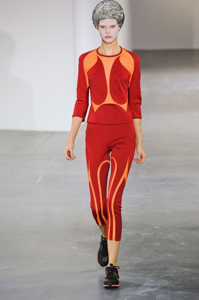 desfile-junya-paris-verao2013-01